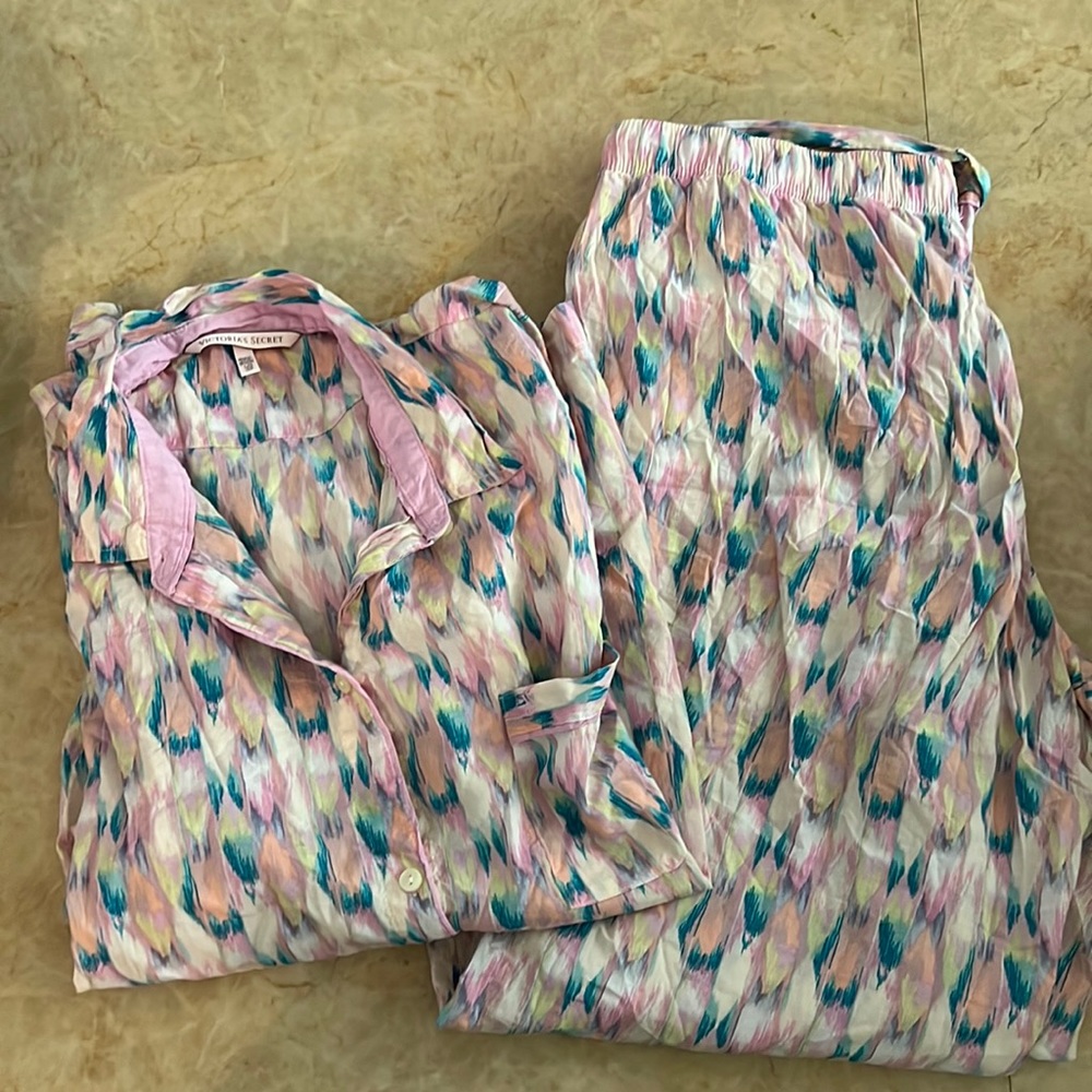 Victoria’s Secret pajama set